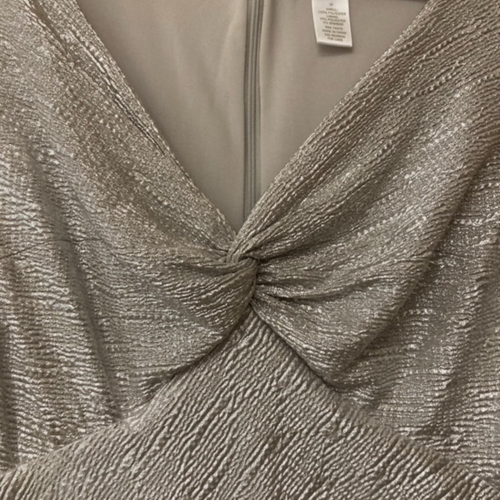 Cache shiny silver dress - Picture 4 of 6